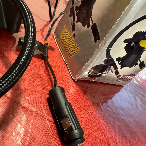 Victor QuikAire 4500 Bell Tire Inflator Gently Used in Box - Picture 4 of 13